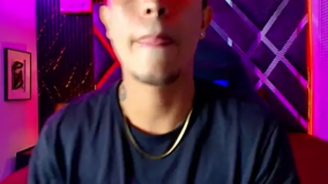 Chat +18 de dominic_connor ao vivo