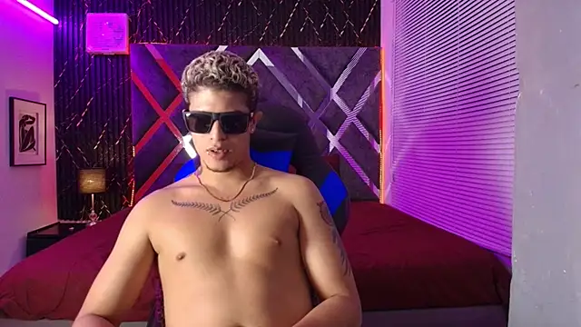 dominic_connor's Webcam Show
