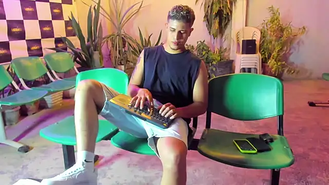 Show modela dominic_connor na web-kameri