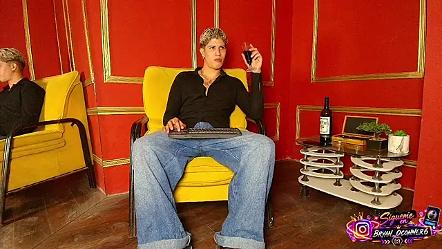 dominic_connor Adlı Modelin Web Kamerası Şovu