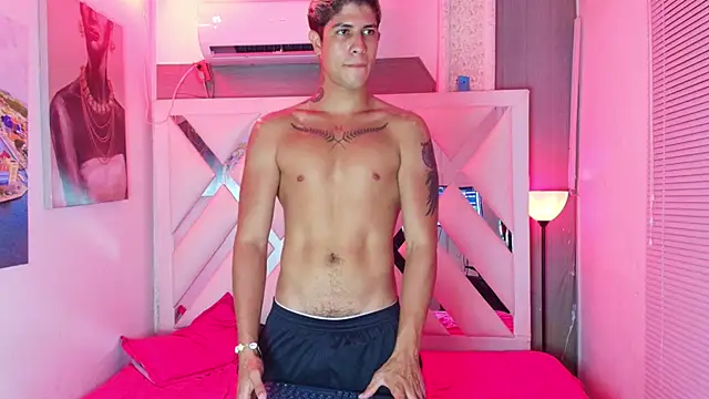 dominic_connor 网络视讯表演