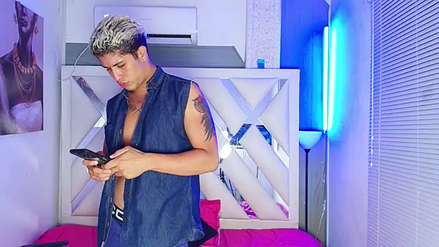 dominic_connor Show Webcam