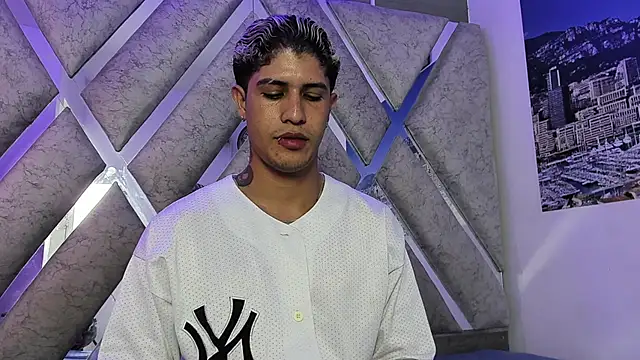 Show modela dominic_connor na web-kameri