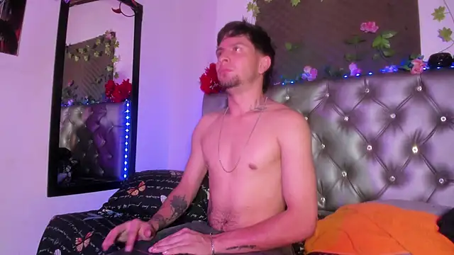 StefanoBigCock Webcam show