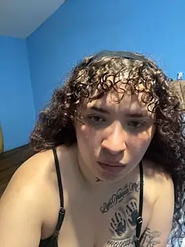 Živá chatovací místnost tefyrodri