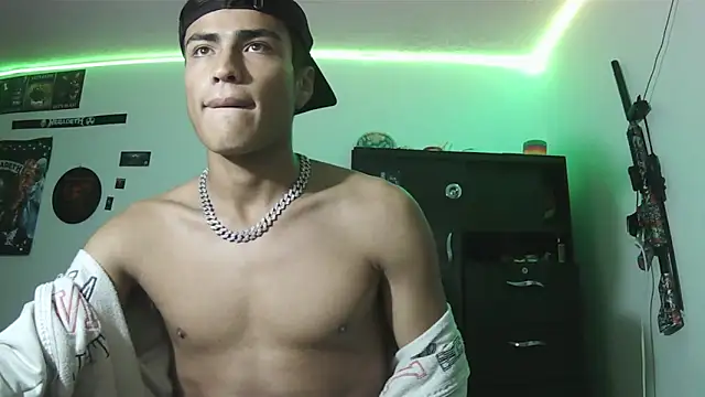 Show modela Fenix_hardcock na web-kameri