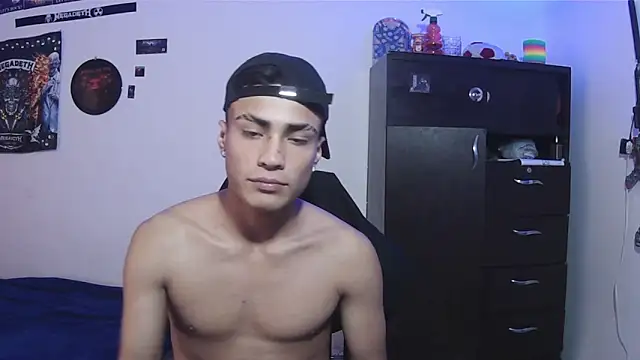 Fenix_hardcock Pertunjukan Webcam