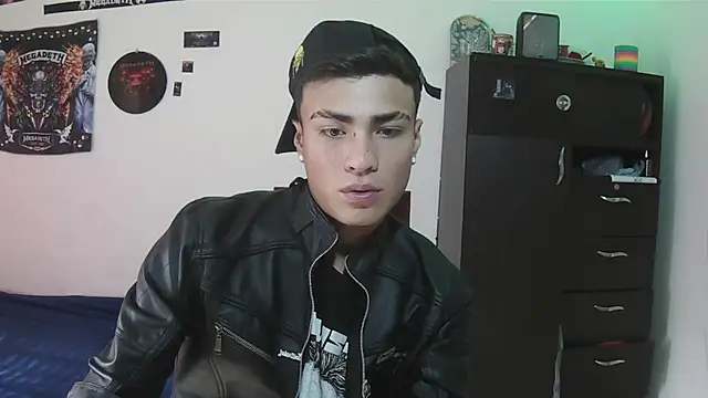 Fenix_hardcock Pertunjukan Webcam