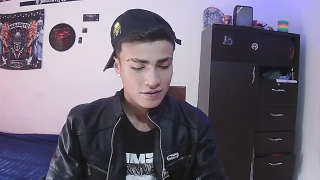 Fenix_hardcock Adlı Modelin Web Kamerası Şovu