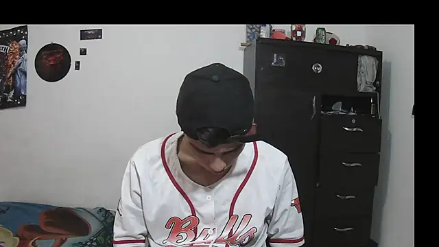 Fenix_hardcock 网络视讯表演