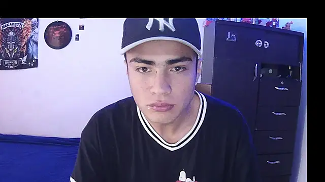 Fenix_hardcock Шоу с уебкамера