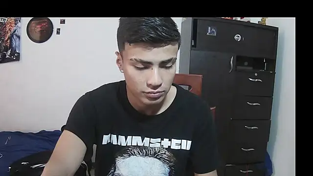 Fenix_hardcock Adlı Modelin Web Kamerası Şovu