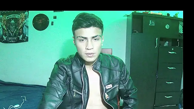 Fenix_hardcock 网络视讯表演