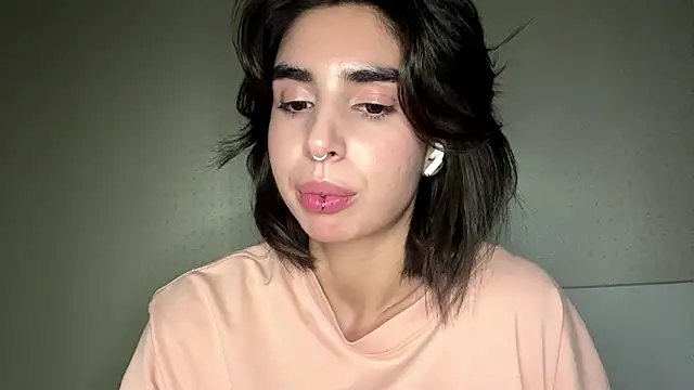 JessiaRuezga's Live Chat Room