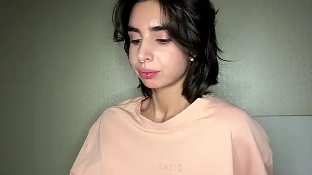 JessiaRuezga's Live Chat Room