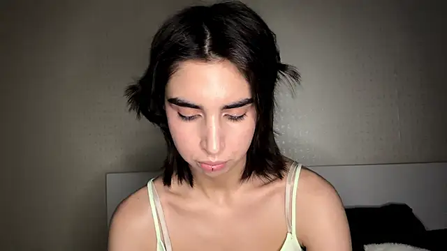 הופעת וובקאם של JessiaRuezga