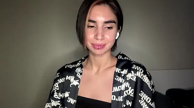 JessiaRuezga 在線直播表演