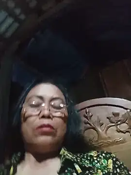 _Nami-squirt Pertunjukan Webcam