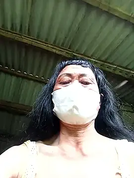 Pokazy przed kamerką – _Nami-squirt