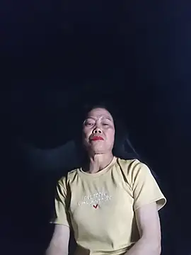 _Nami-squirt Pertunjukan Webcam