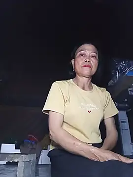 _Nami-squirt 网络视讯表演
