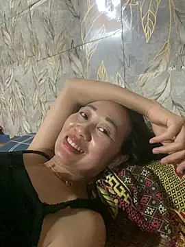Linda-babyy Show Webcam