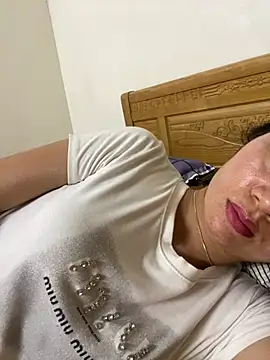 Chat +18 de Linda-babyy ao vivo