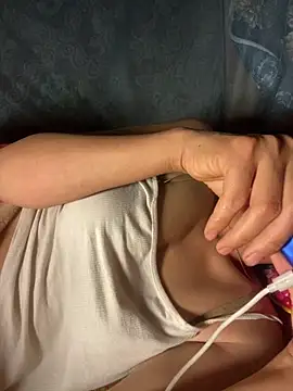 Linda-babyy's Live XXX Chat