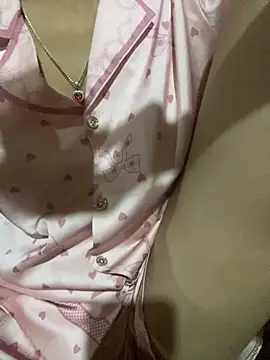 Linda-babyy Live XXX-Chat