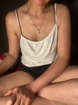 Chat XXX en directo de Linda-babyy
