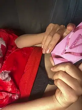 Linda-babyy 网络视讯表演