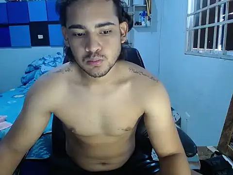 Вебкам-шоу louis_rueda