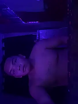 ur_asianbigcock Adlı Modelin Canlı XXX Sohbeti