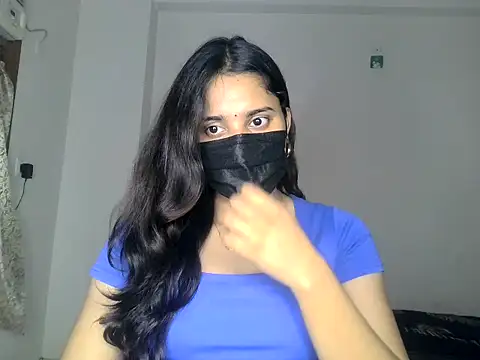 priyanks_sharma37: διαδικτυακό σόου στην κάμερα