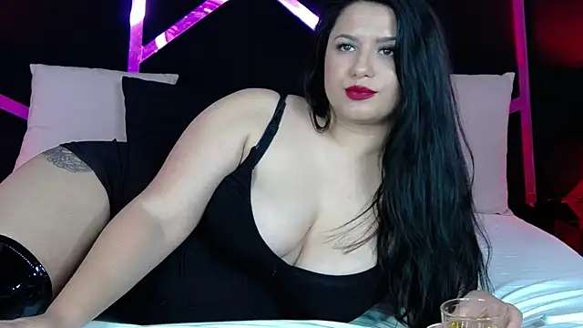 Chat XXX en directo de EssenaMonroe