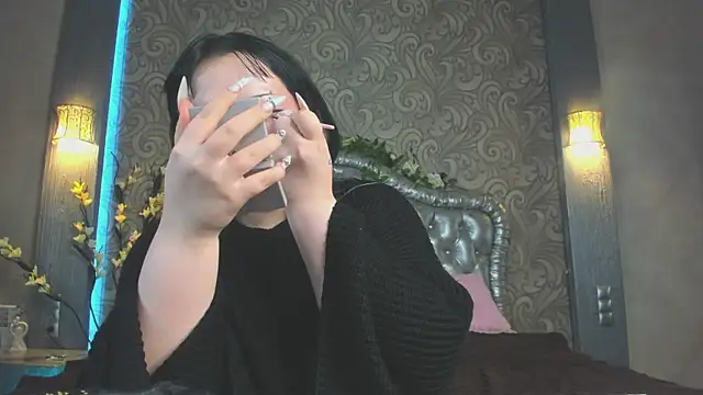 KittyNuarr's Live XXX Chat