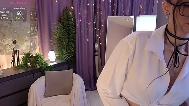 AriaCatrool 라이브 XXX 채팅
