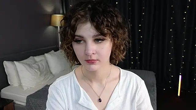 Živý XXX chat Kira__Fluffy