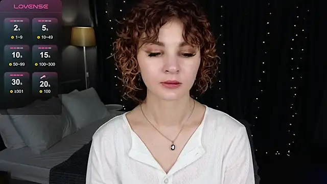 دردشة Kira__Fluffy الجنسية المباشرة