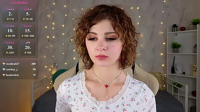 Kira__Fluffy Adlı Modelin Web Kamerası Şovu
