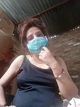 tanya2610 Pertunjukan Webcam