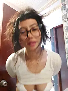 Waruicat's Live XXX Chat