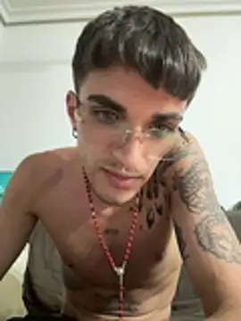 Show modela D_barry na web-kameri