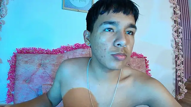 noa_hot69 Webcamshow