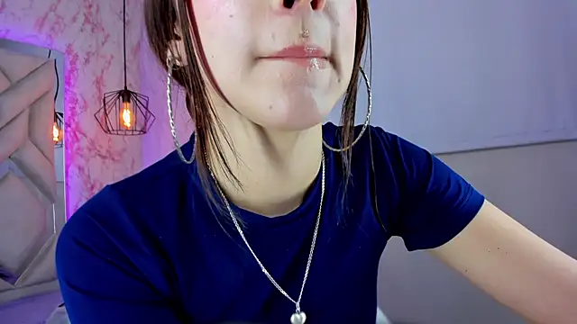 צ'אט XXX בשידור חי של leri_rose_