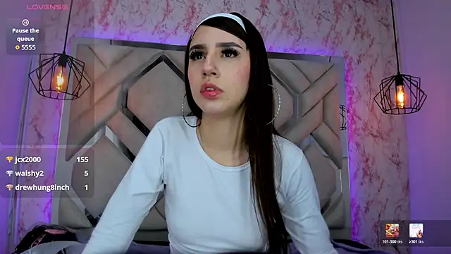 צ'אט XXX בשידור חי של leri_rose_