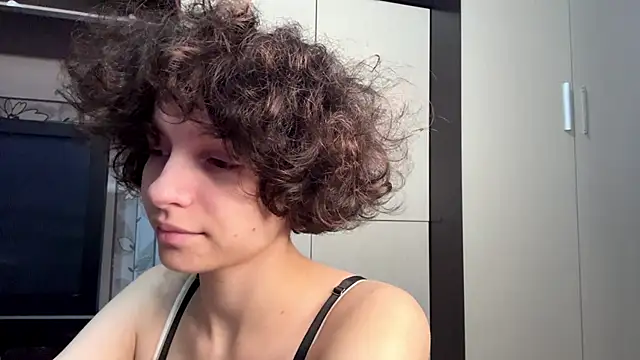 Chat +18 de Nikatyanxx ao vivo