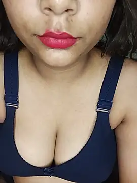 miss_khusbu Adlı Modelin Web Kamerası Şovu