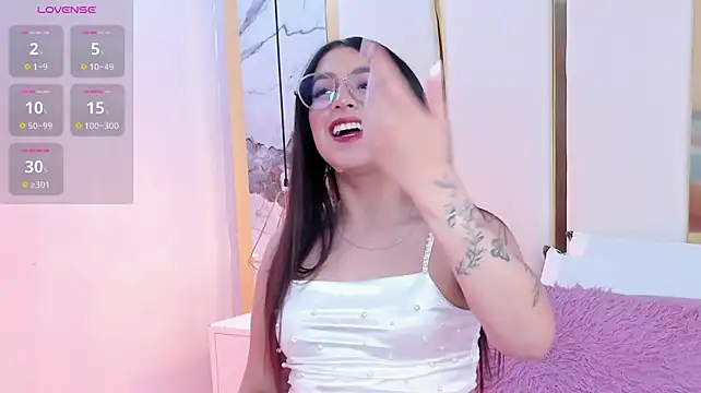 Chat XXX en directo de KamilaVegga