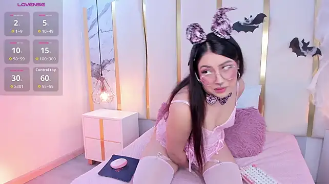 Chatroom XXX en direct de KamilaVegga